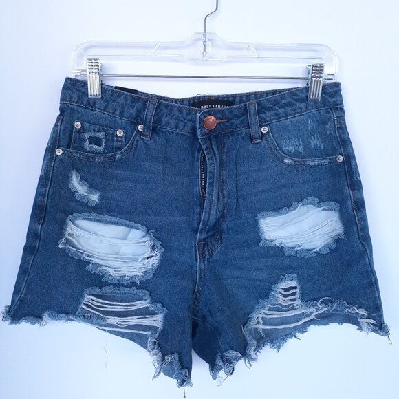 Almost Famous Womens Distressed Denim Shorts‎ Size 5 - Picture 1 of 16